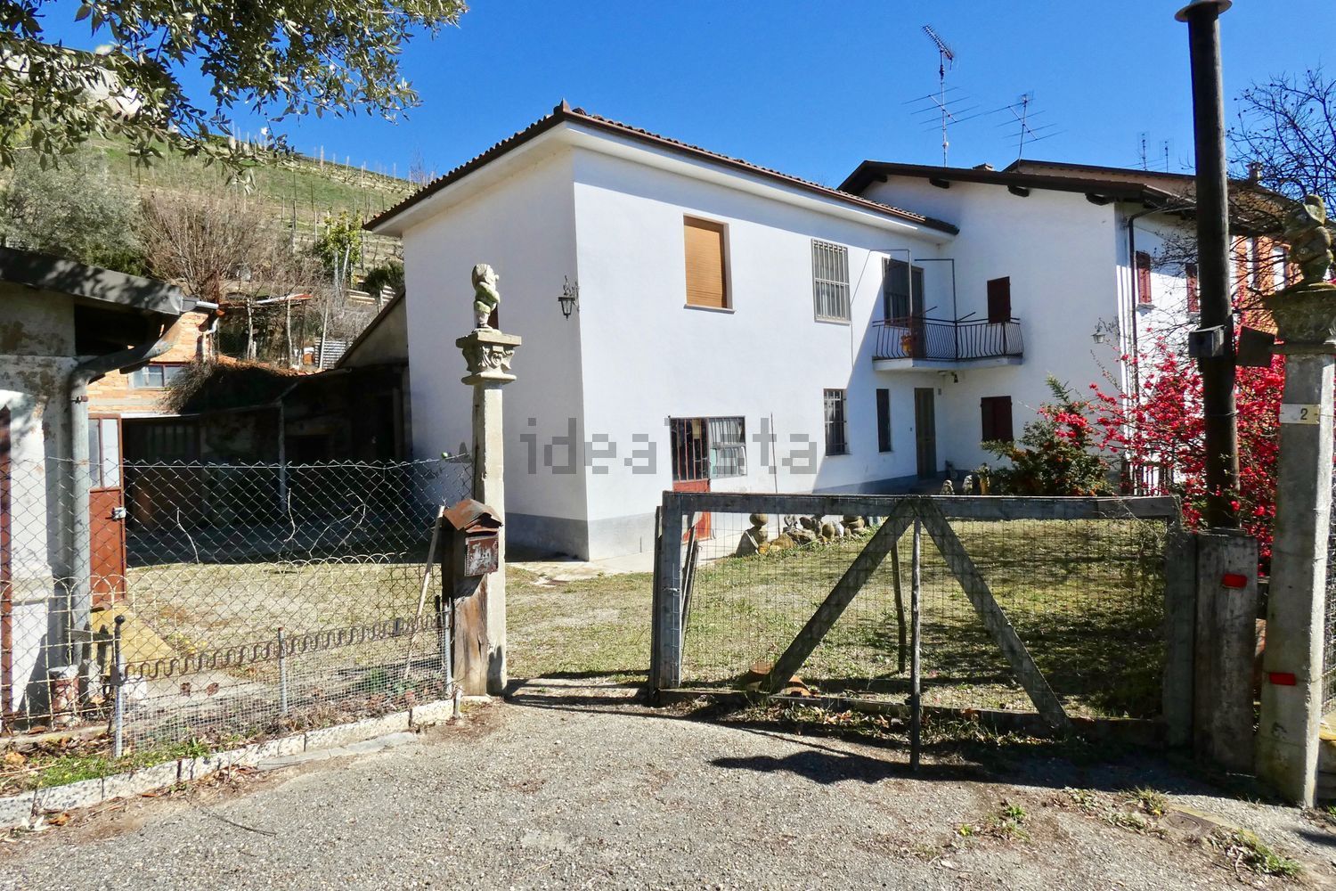 Itaalia, 3 Bedrooms Bedrooms, 12 Rooms Rooms,1 VannitubaVannitoad,Villa,Sale,1058