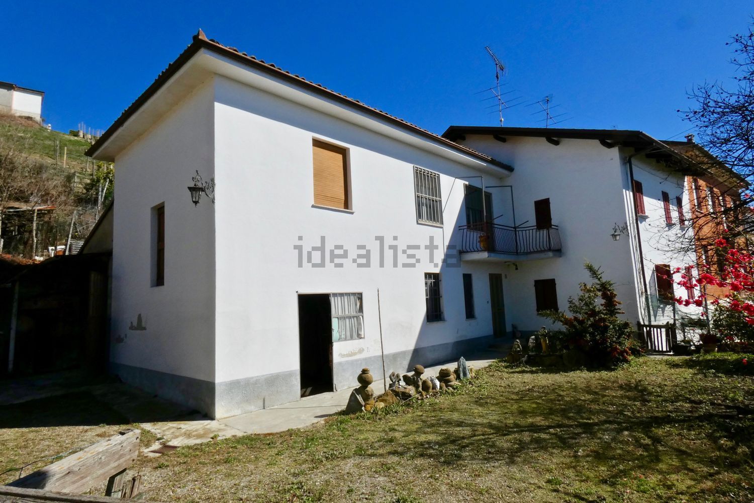 Itaalia, 3 Bedrooms Bedrooms, 12 Rooms Rooms,1 VannitubaVannitoad,Villa,Sale,1058