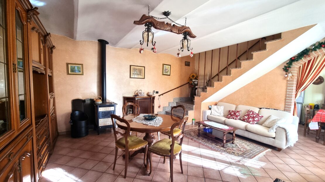 Itaalia, 3 Bedrooms Bedrooms, 17 Rooms Rooms,2 VannitoadVannitoad,Villa,Sale,1064