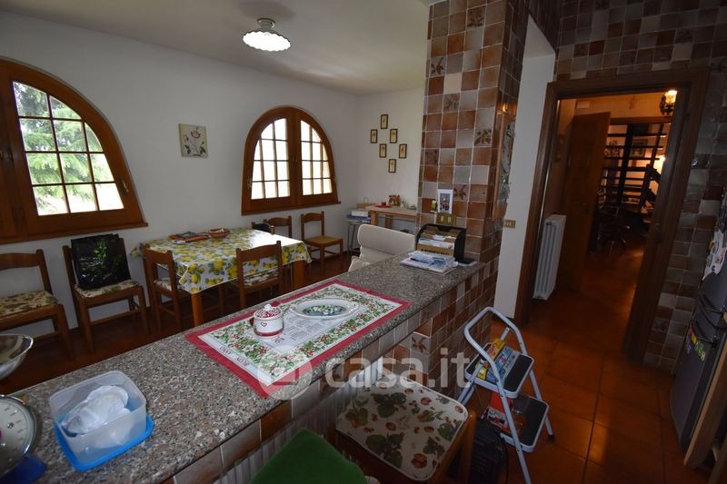 Itaalia, 10 Rooms Rooms,2 VannitoadVannitoad,Villa,Sale,1096