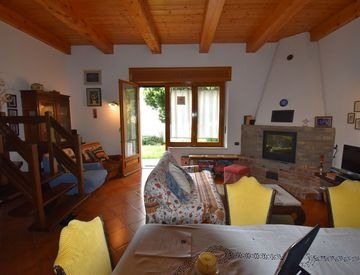 Itaalia, 10 Rooms Rooms,2 VannitoadVannitoad,Villa,Sale,1096