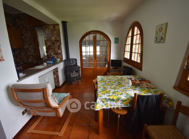 Itaalia, 10 Rooms Rooms,2 VannitoadVannitoad,Villa,Sale,1096