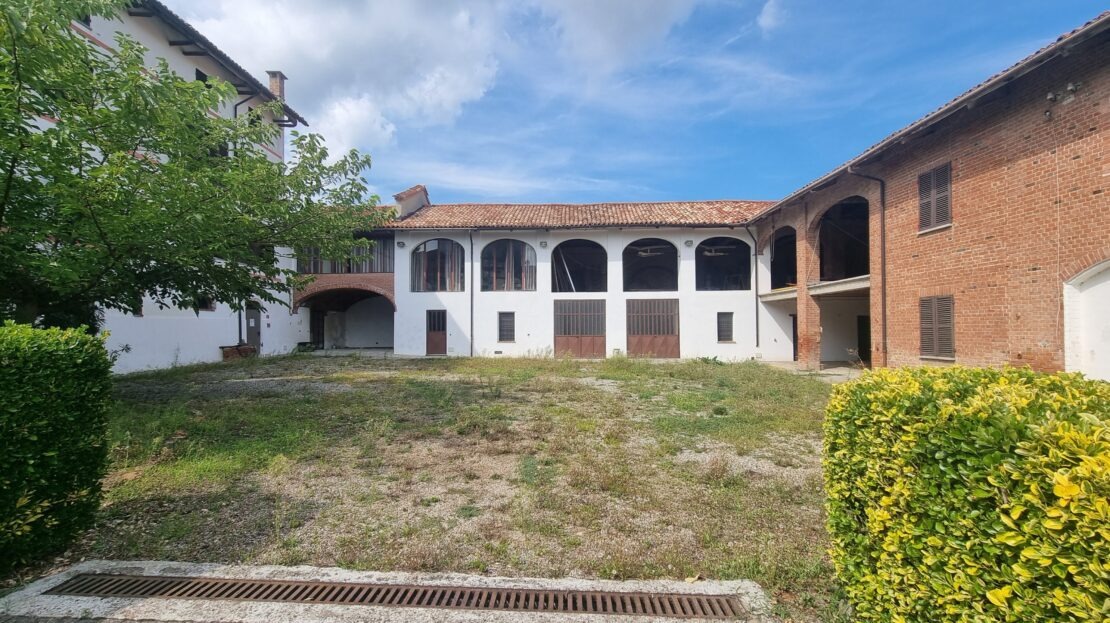 Itaalia, 6 Bedrooms Bedrooms, 26 Rooms Rooms,4 VannitoadVannitoad,Villa,Sale,1100