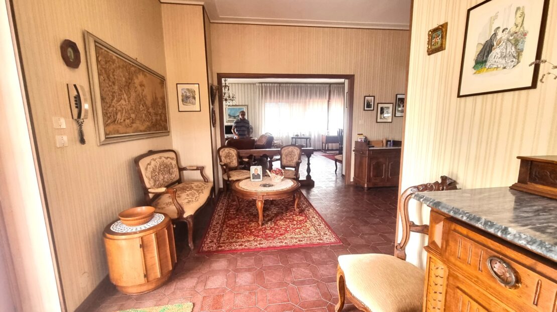 Itaalia, 3 Bedrooms Bedrooms, 8 Rooms Rooms,2 VannitoadVannitoad,Villa,Sale,1101