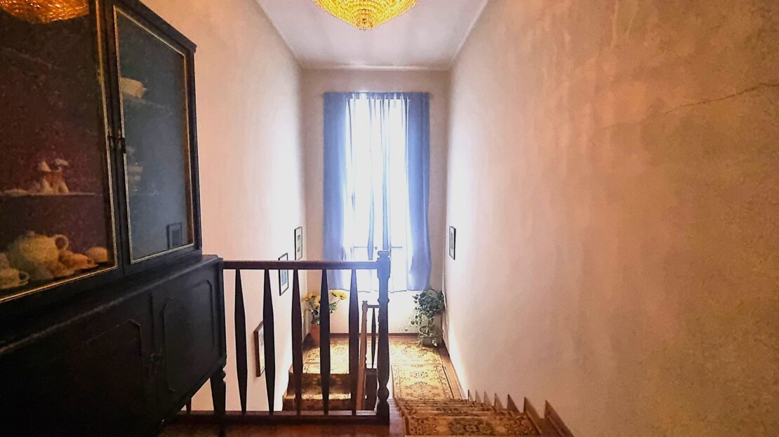 Itaalia, 3 Bedrooms Bedrooms, 8 Rooms Rooms,2 VannitoadVannitoad,Villa,Sale,1101