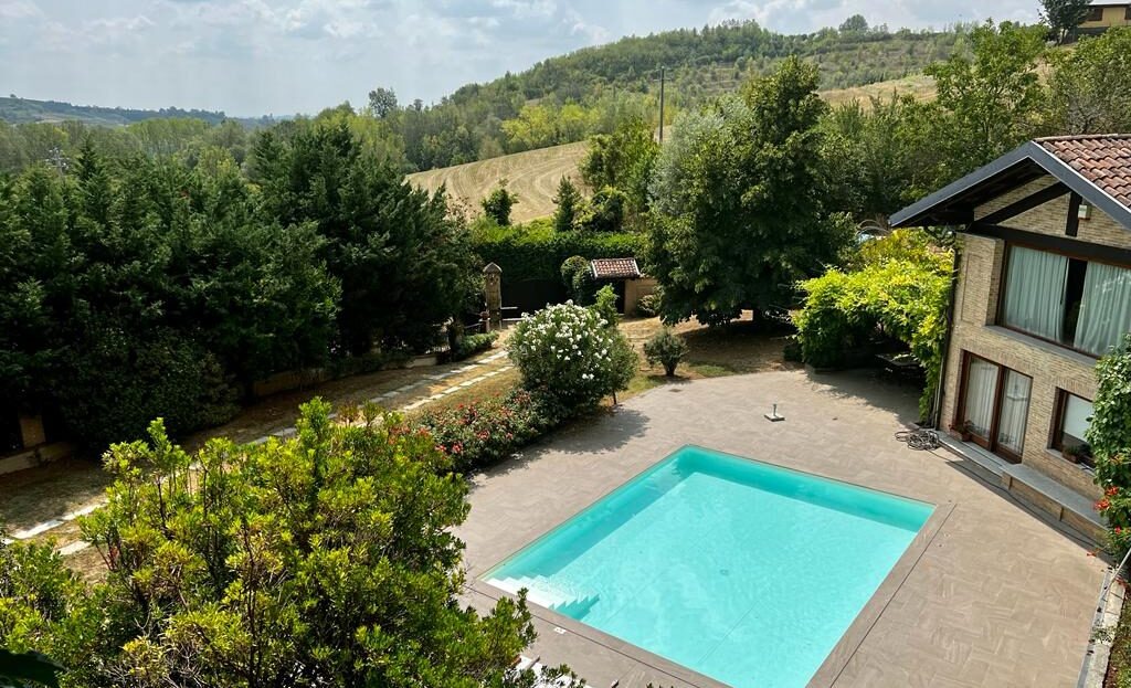 Itaalia, 6 Bedrooms Bedrooms, 16 Rooms Rooms,6 VannitoadVannitoad,Villa,Sale,1102