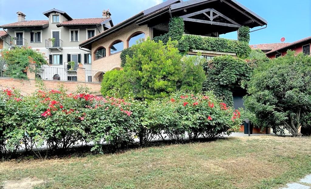 Itaalia, 6 Bedrooms Bedrooms, 16 Rooms Rooms,6 VannitoadVannitoad,Villa,Sale,1102