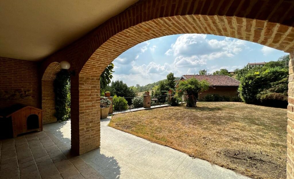 Itaalia, 6 Bedrooms Bedrooms, 16 Rooms Rooms,6 VannitoadVannitoad,Villa,Sale,1102