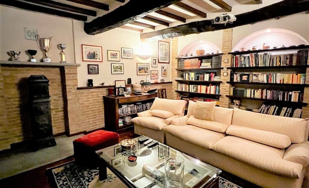 Itaalia, 6 Bedrooms Bedrooms, 16 Rooms Rooms,6 VannitoadVannitoad,Villa,Sale,1102