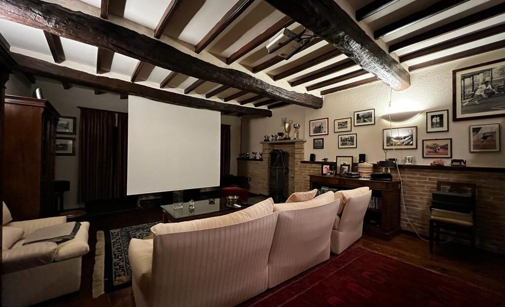 Itaalia, 6 Bedrooms Bedrooms, 16 Rooms Rooms,6 VannitoadVannitoad,Villa,Sale,1102