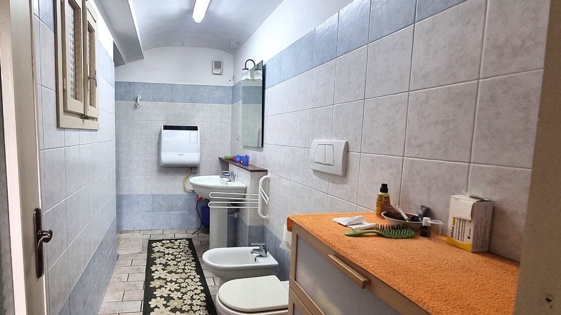 Itaalia, 3 Bedrooms Bedrooms, 8 Rooms Rooms,2 VannitoadVannitoad,Villa,Sale,1103