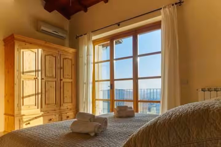 Itaalia, 3 Bedrooms Bedrooms, 9 Rooms Rooms,4 VannitoadVannitoad,Villa,Sale,1104