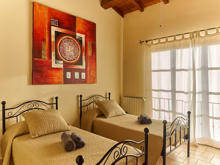 Itaalia, 3 Bedrooms Bedrooms, 9 Rooms Rooms,4 VannitoadVannitoad,Villa,Sale,1104