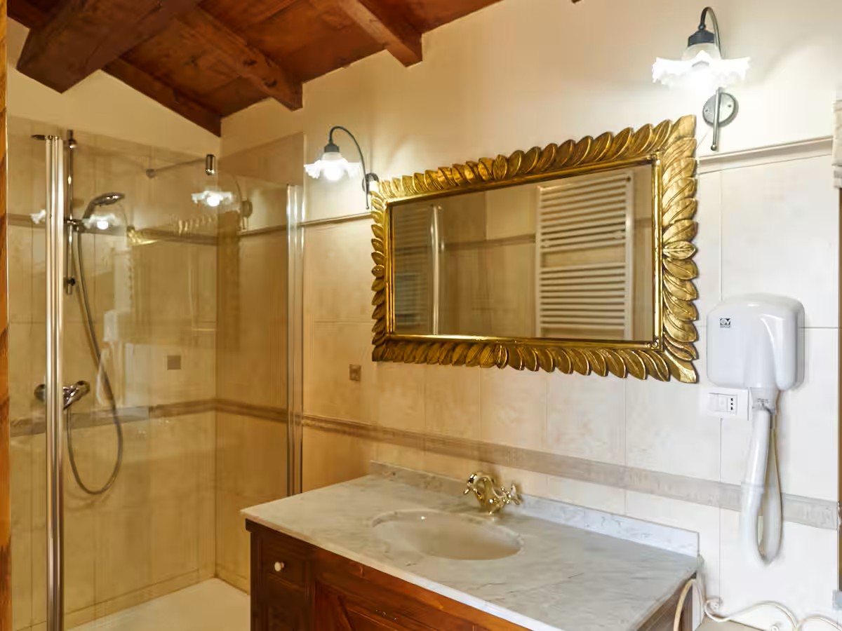 Itaalia, 3 Bedrooms Bedrooms, 9 Rooms Rooms,4 VannitoadVannitoad,Villa,Sale,1104