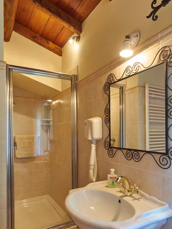 Itaalia, 3 Bedrooms Bedrooms, 9 Rooms Rooms,4 VannitoadVannitoad,Villa,Sale,1104