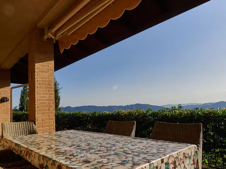 Itaalia, 3 Bedrooms Bedrooms, 9 Rooms Rooms,4 VannitoadVannitoad,Villa,Sale,1104