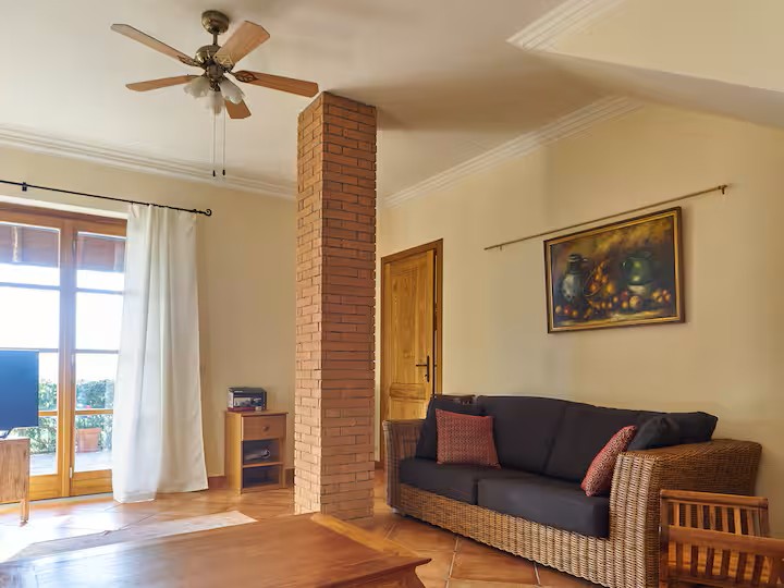 Itaalia, 3 Bedrooms Bedrooms, 9 Rooms Rooms,4 VannitoadVannitoad,Villa,Sale,1104