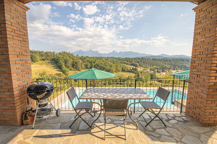 Montecurto, Itaalia, 3 Bedrooms Bedrooms, 7 Rooms Rooms,2 VannitoadVannitoad,Villa,Sale,1105