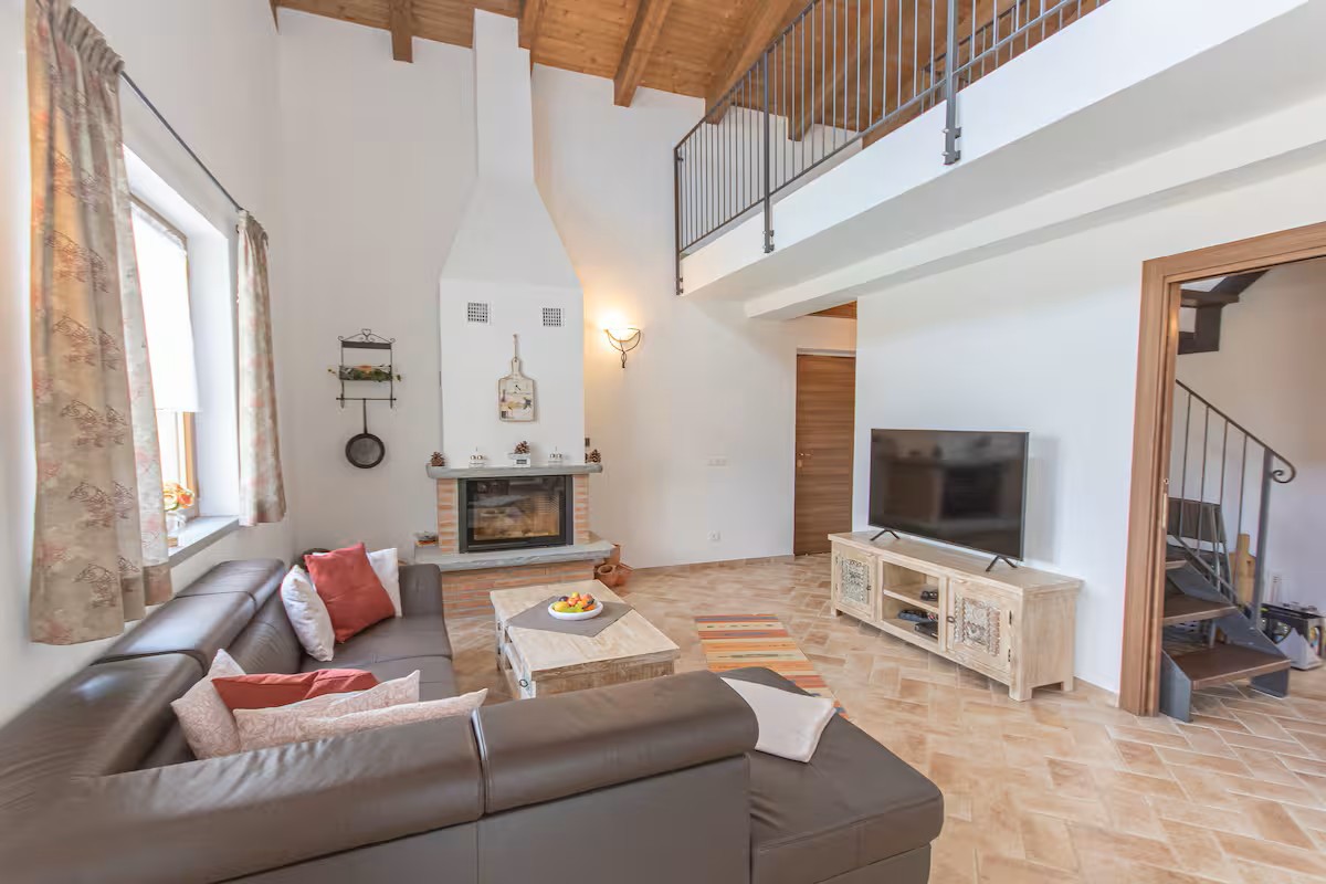 Montecurto, Itaalia, 3 Bedrooms Bedrooms, 7 Rooms Rooms,2 VannitoadVannitoad,Villa,Sale,1105