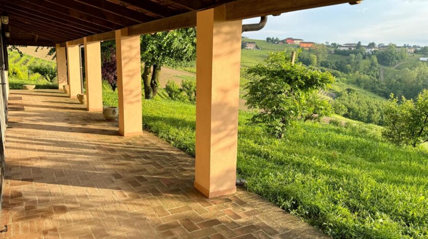 Itaalia, 3 Bedrooms Bedrooms, 8 Rooms Rooms,2 VannitoadVannitoad,Villa,Sale,1106