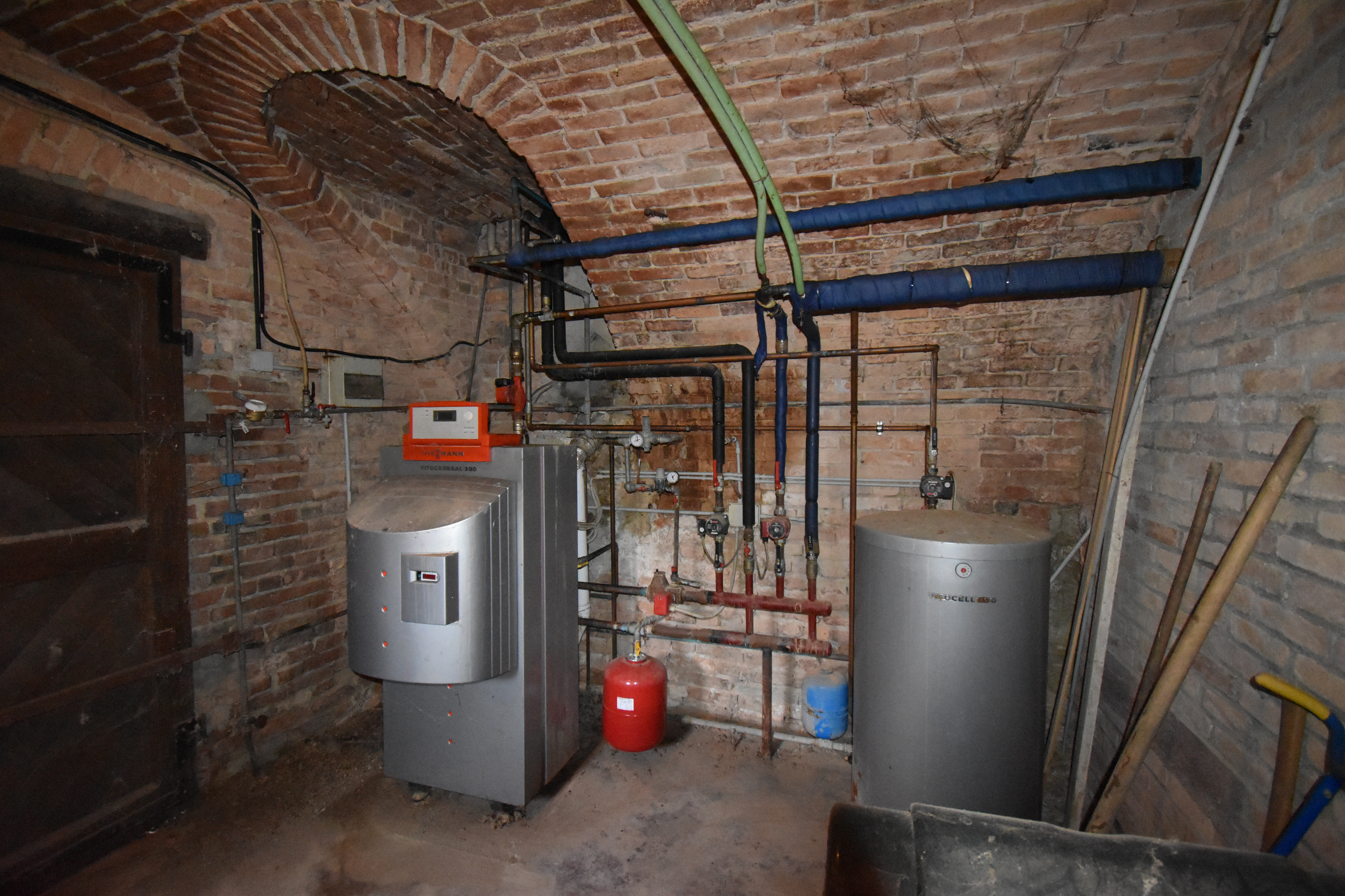 Agliano Terme, Itaalia, 10 Rooms Rooms,3 VannitoadVannitoad,Villa,Sale,1109