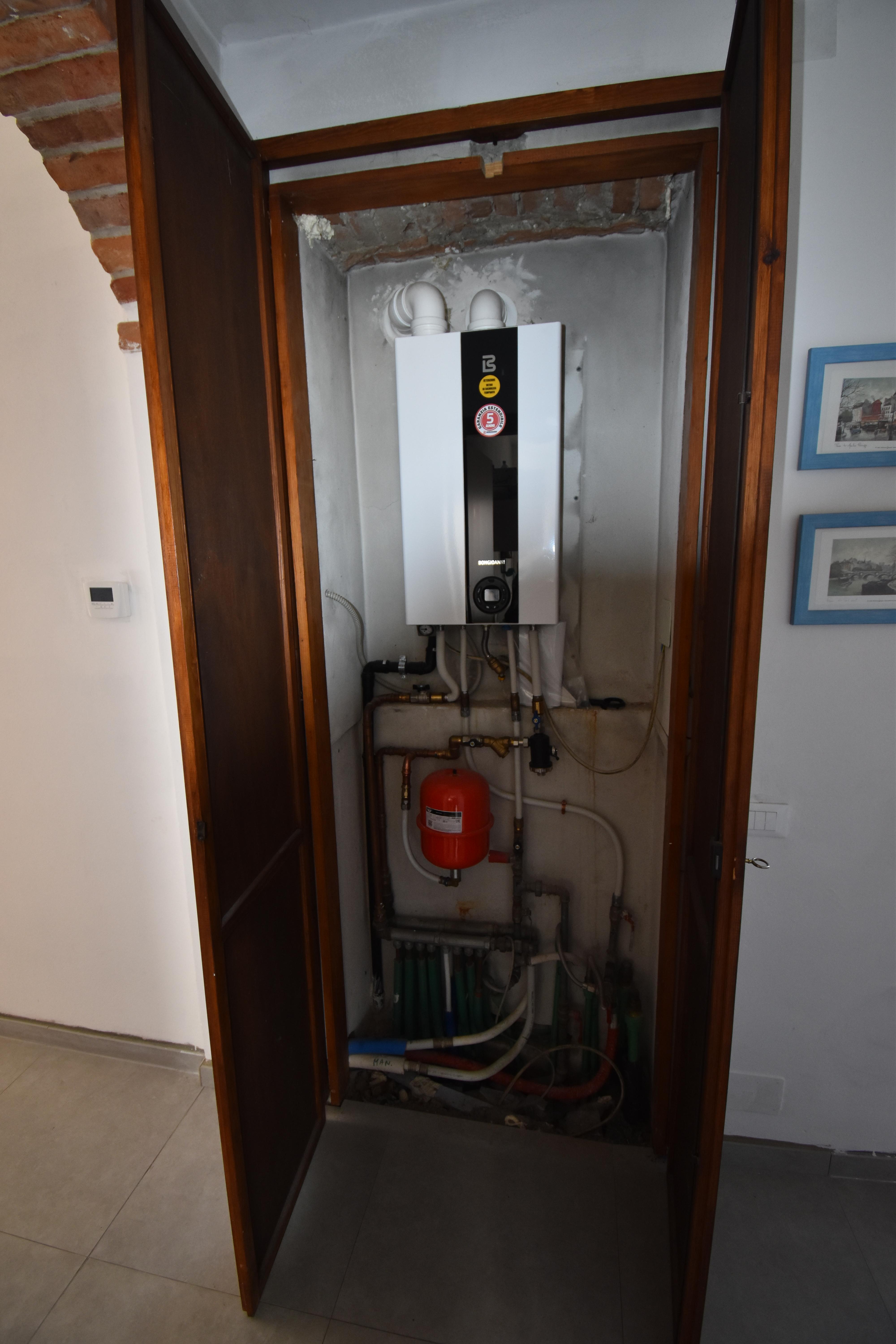 Montegrosso D´Asti, Itaalia, 5 Rooms Rooms,Villa,Sale,1112