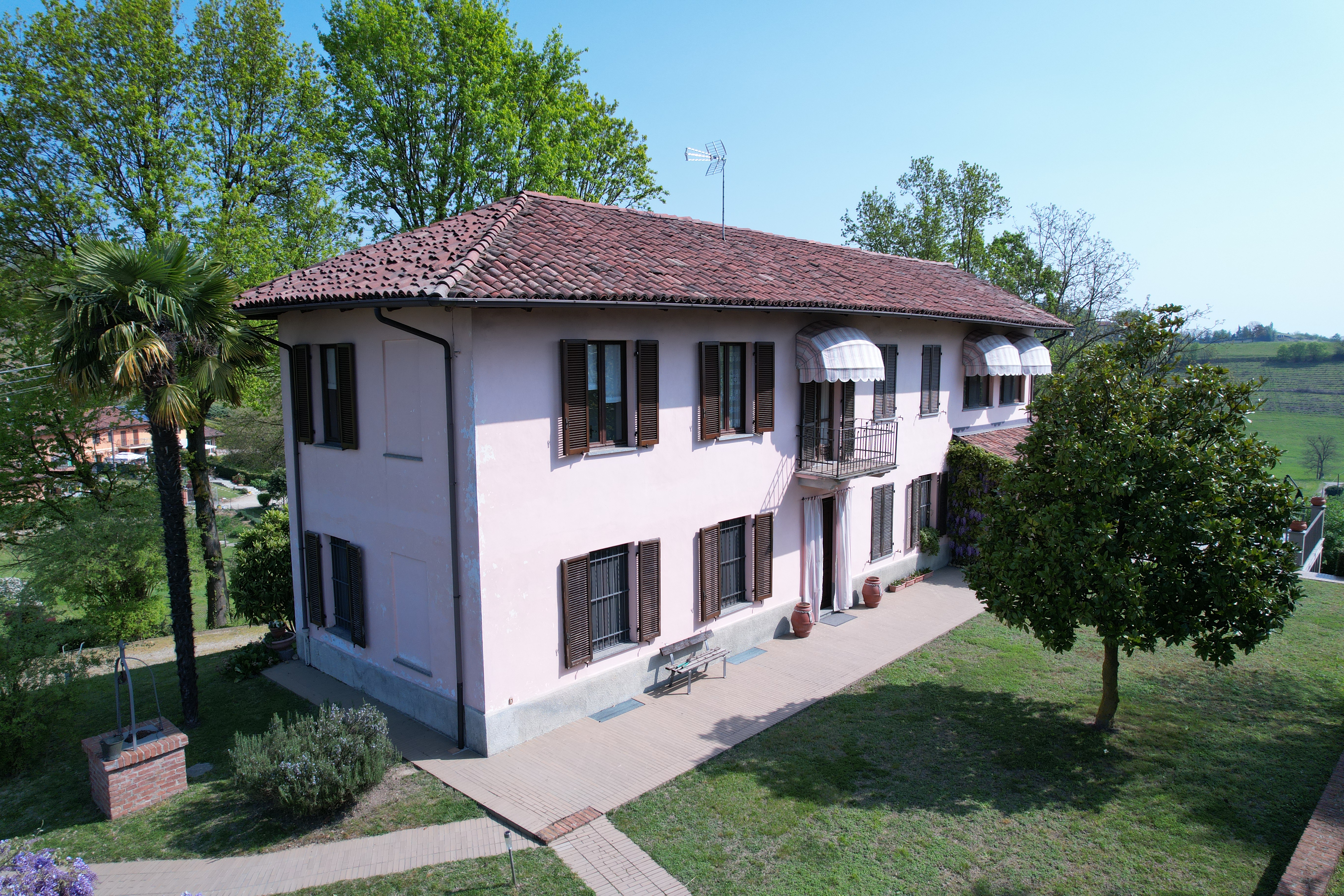 Asti, Itaalia, 5 Rooms Rooms,2 VannitoadVannitoad,Villa,Sale,1114