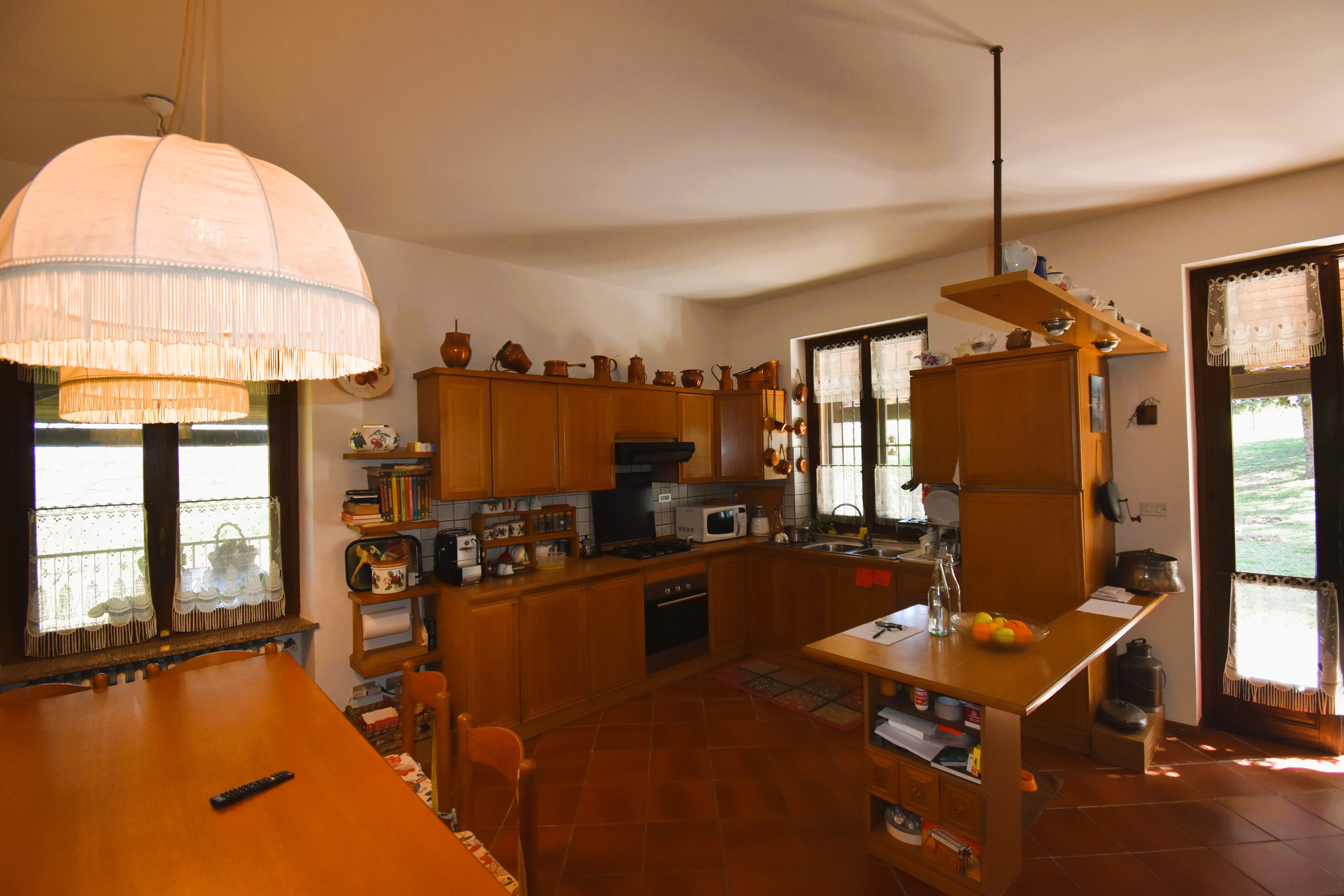 Asti, Itaalia, 5 Rooms Rooms,2 VannitoadVannitoad,Villa,Sale,1114