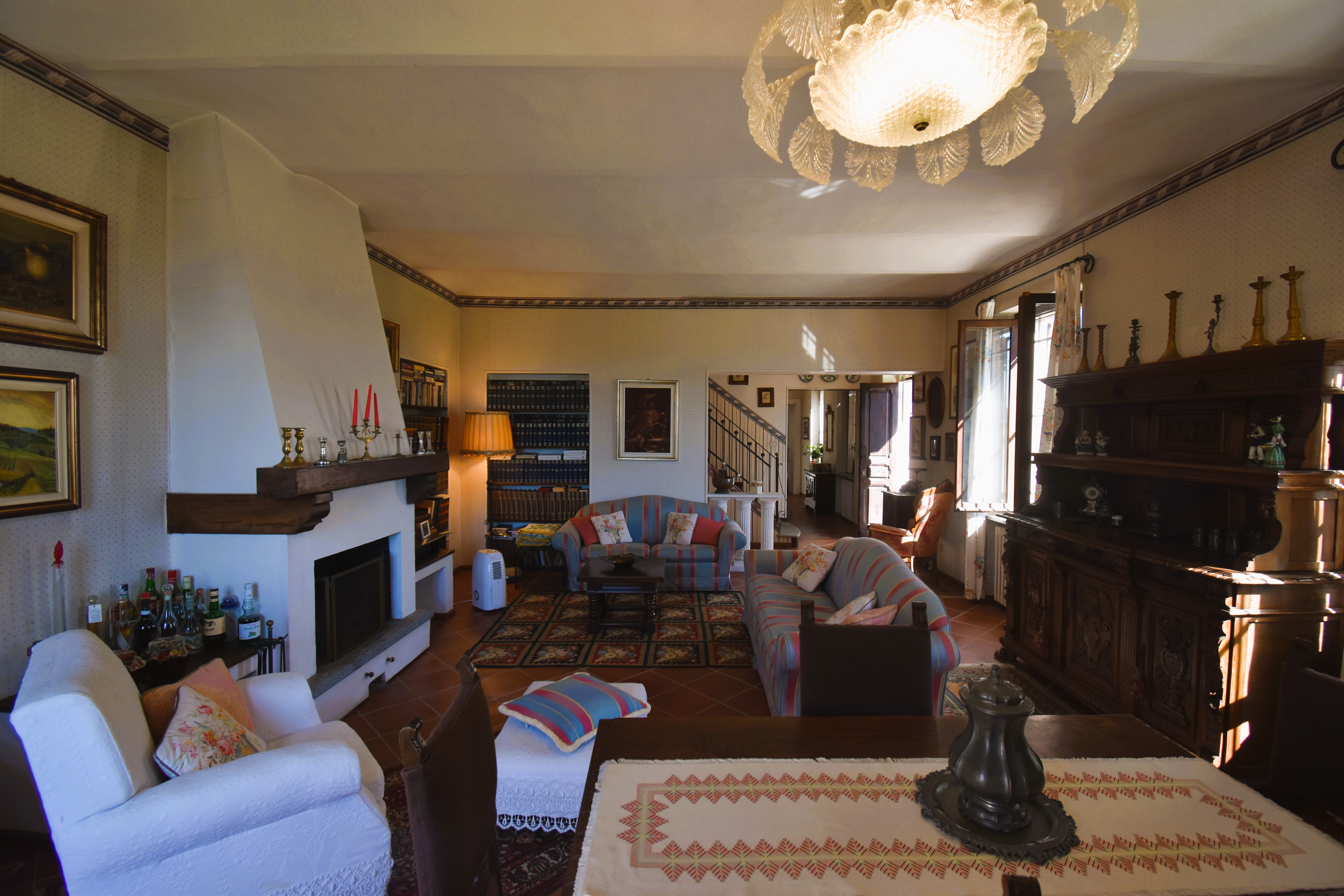 Asti, Itaalia, 5 Rooms Rooms,2 VannitoadVannitoad,Villa,Sale,1114