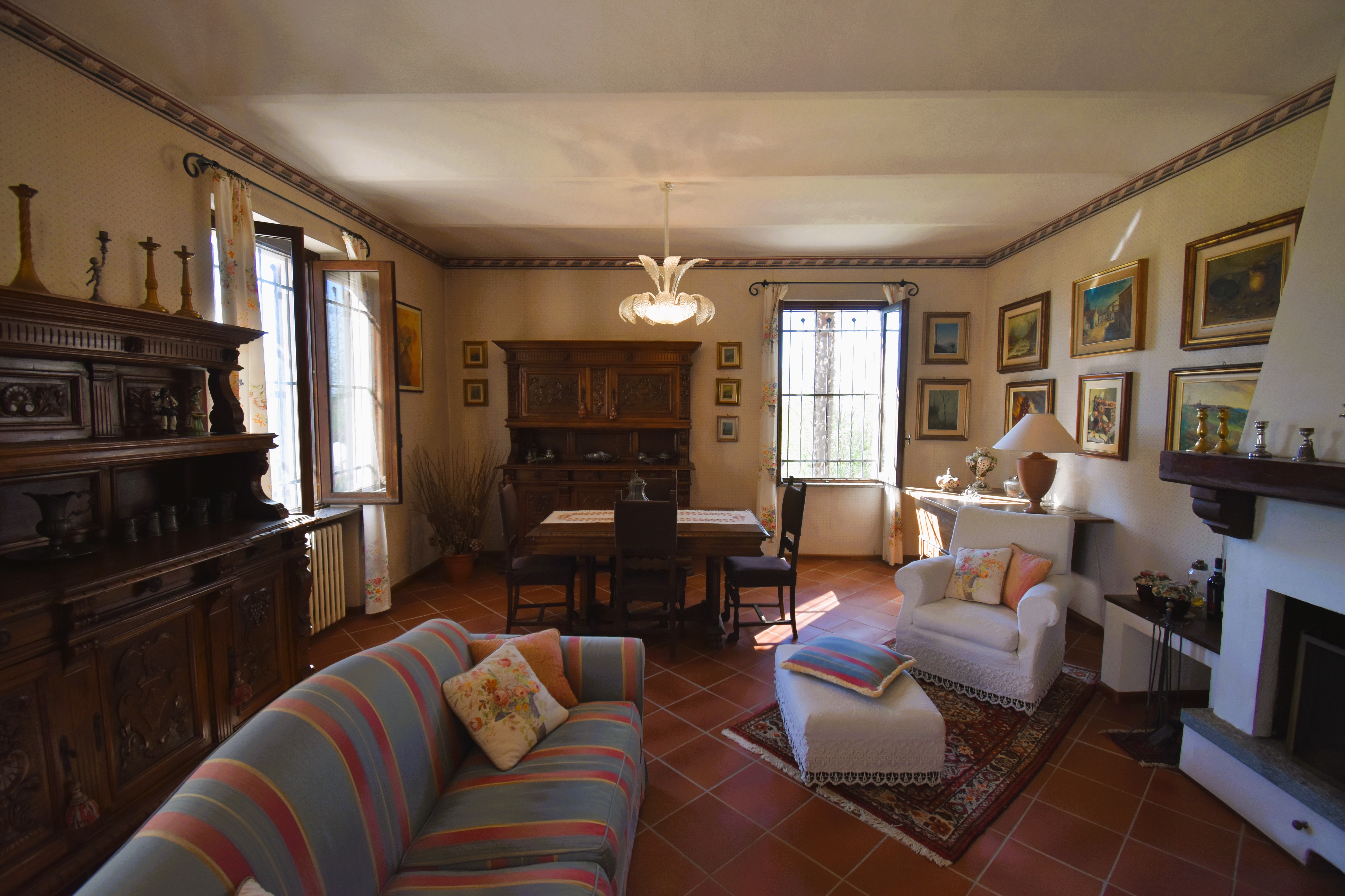 Asti, Itaalia, 5 Rooms Rooms,2 VannitoadVannitoad,Villa,Sale,1114