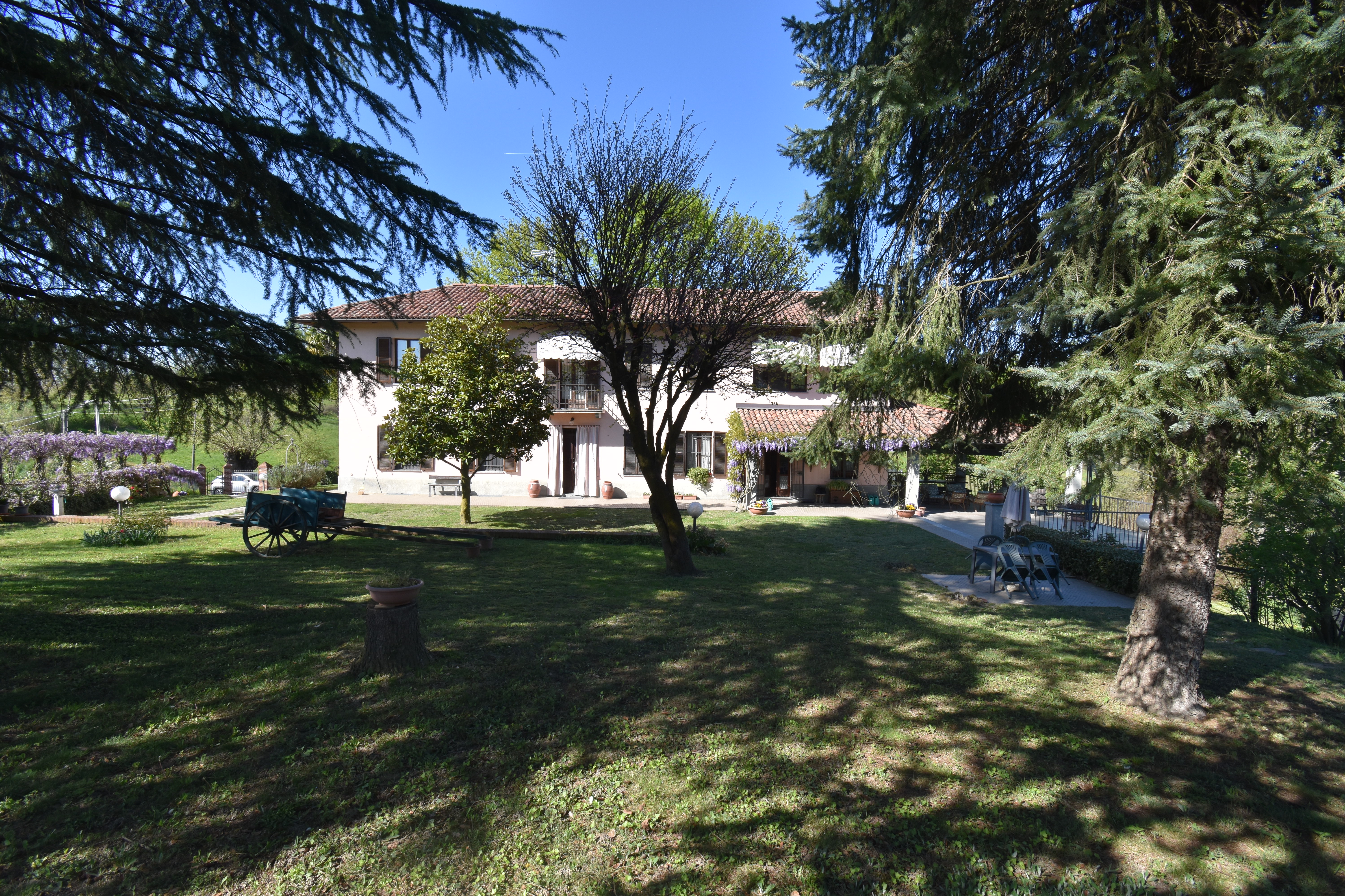 Asti, Itaalia, 5 Rooms Rooms,2 VannitoadVannitoad,Villa,Sale,1114