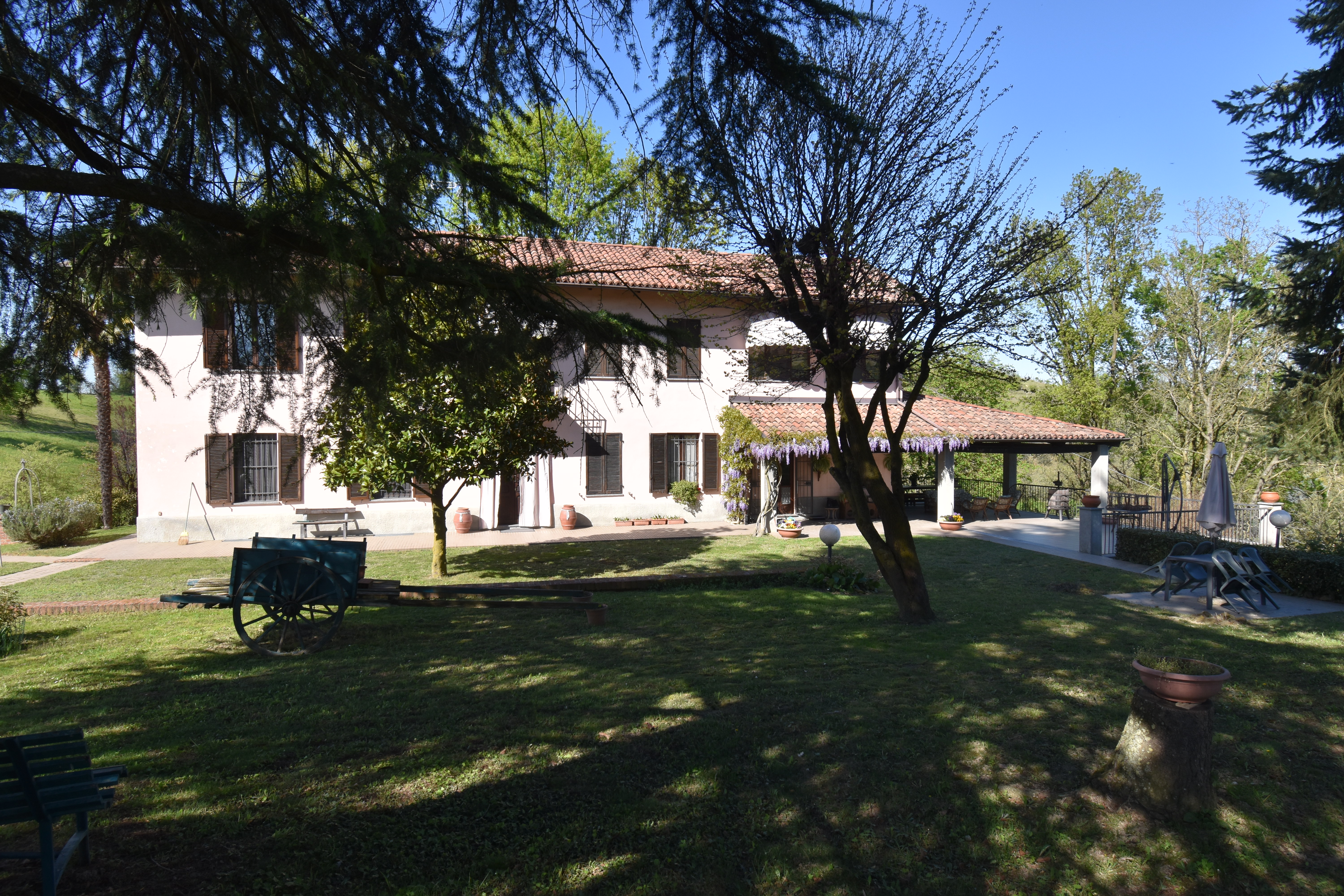 Asti, Itaalia, 5 Rooms Rooms,2 VannitoadVannitoad,Villa,Sale,1114