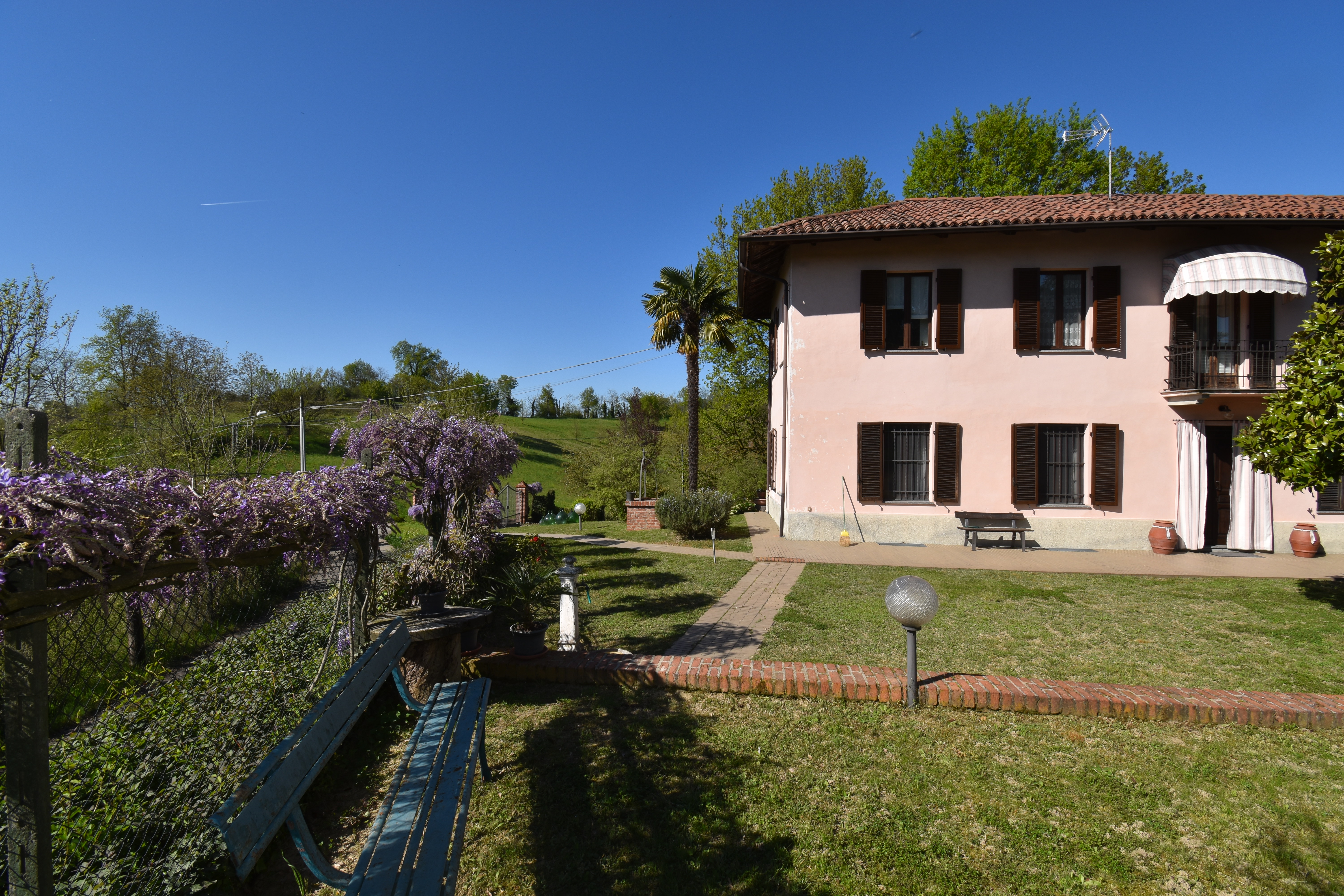 Asti, Itaalia, 5 Rooms Rooms,2 VannitoadVannitoad,Villa,Sale,1114