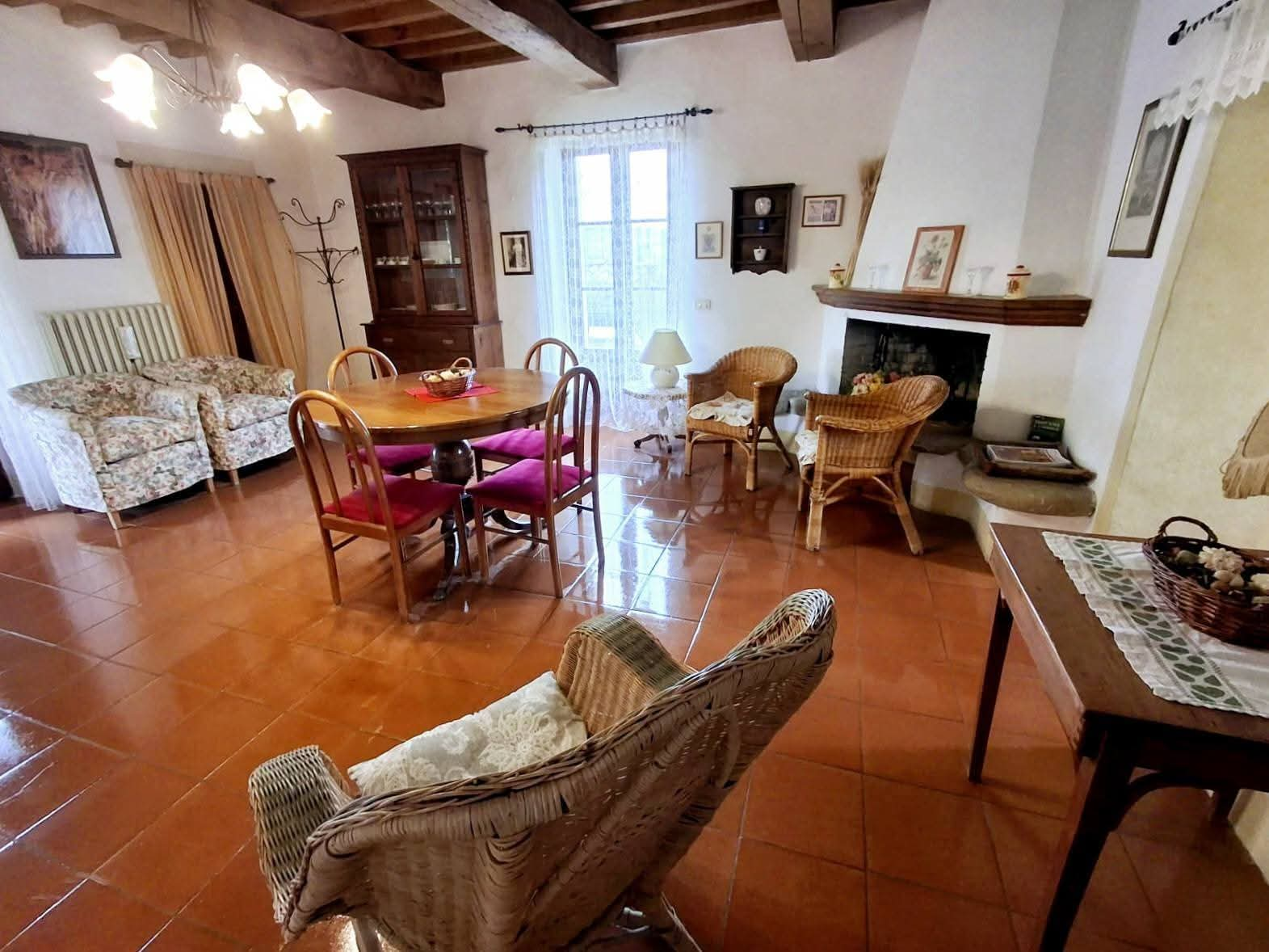 Itaalia, 3 Bedrooms Bedrooms, 7 Rooms Rooms,2 VannitoadVannitoad,Villa,Sale,1120