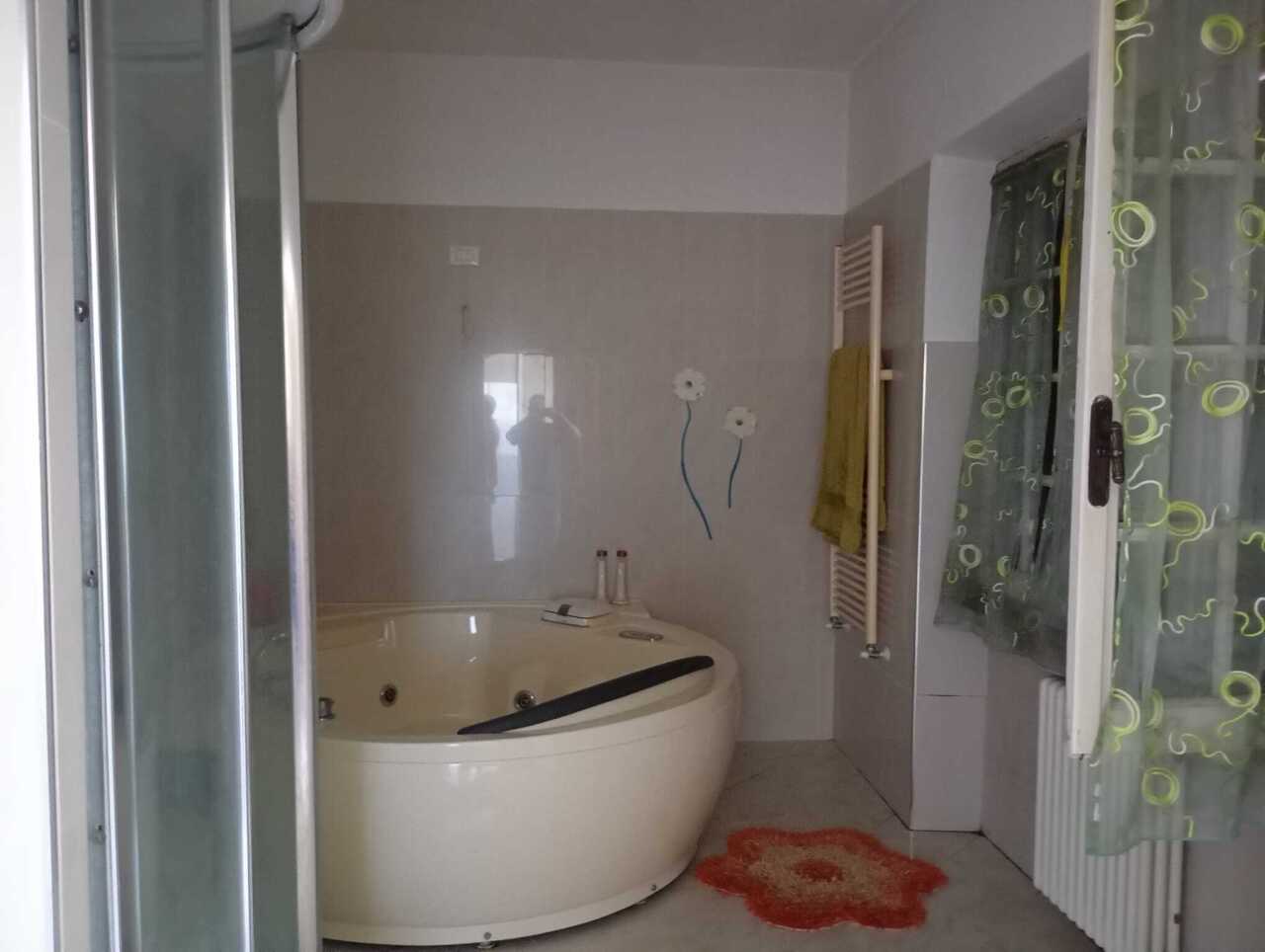 Fosdinovo, Itaalia, 4 Bedrooms Bedrooms, 6 Rooms Rooms,3 VannitoadVannitoad,Villa,Sale,1121