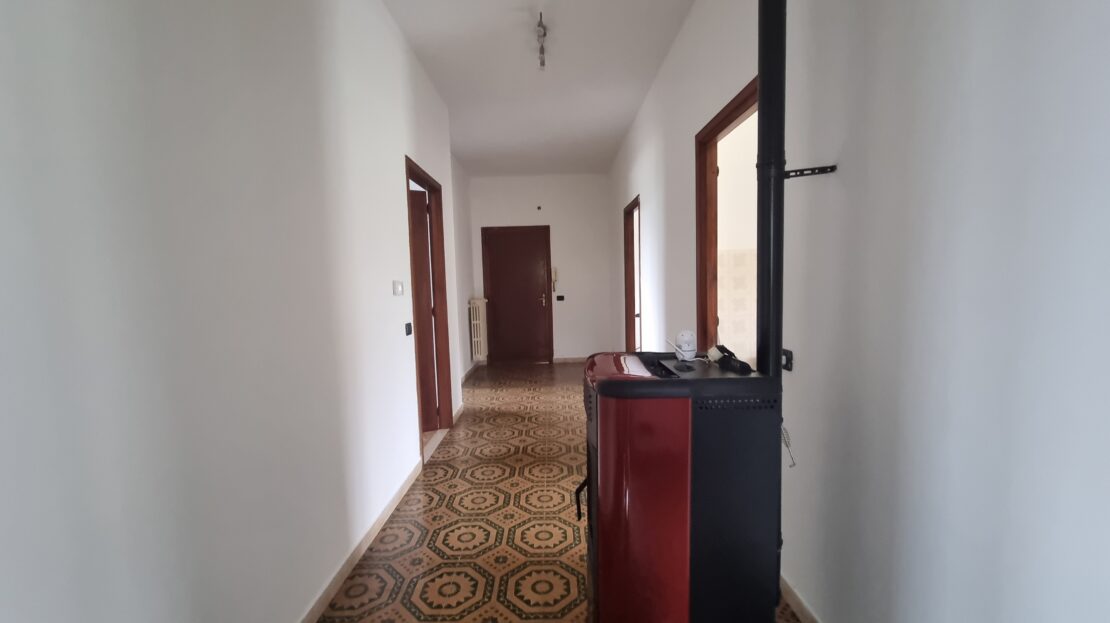 Cravanzana, Itaalia, 2 Bedrooms Bedrooms, 10 Rooms Rooms,2 BathroomsBathrooms,Villa,Müük,1010