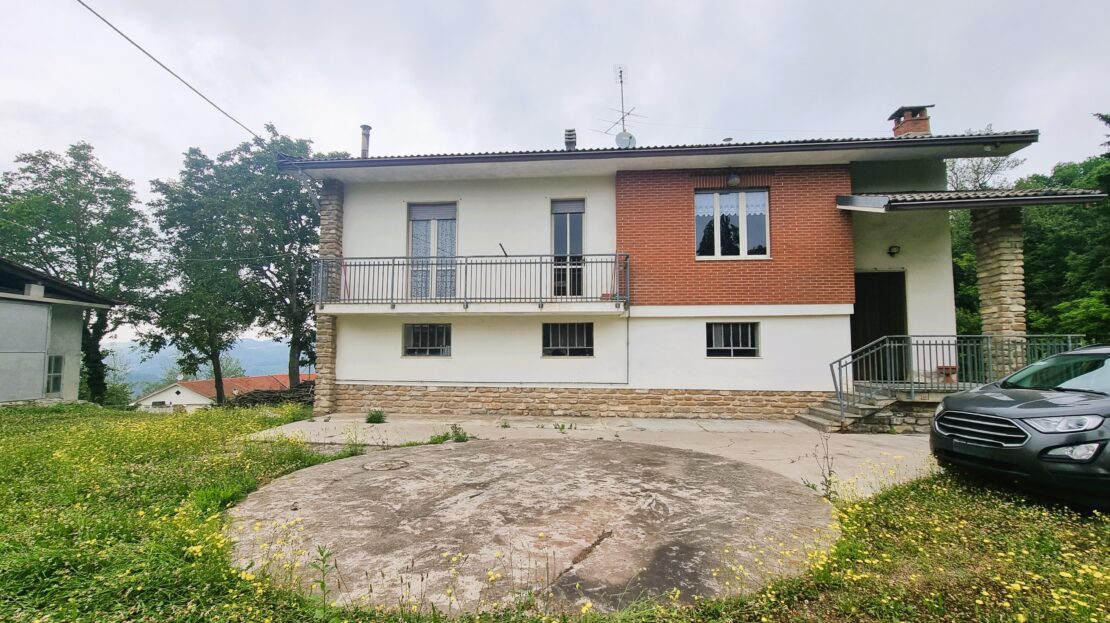 Cravanzana, Itaalia, 2 Bedrooms Bedrooms, 10 Rooms Rooms,2 BathroomsBathrooms,Villa,Müük,1010