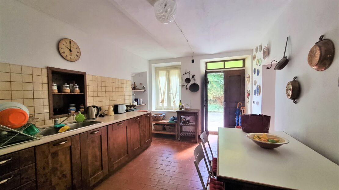 Vaglio Serra, Itaalia, 3 Bedrooms Bedrooms, 7 Rooms Rooms,1 VannitubaVannitoad,Villa,Sale,1012