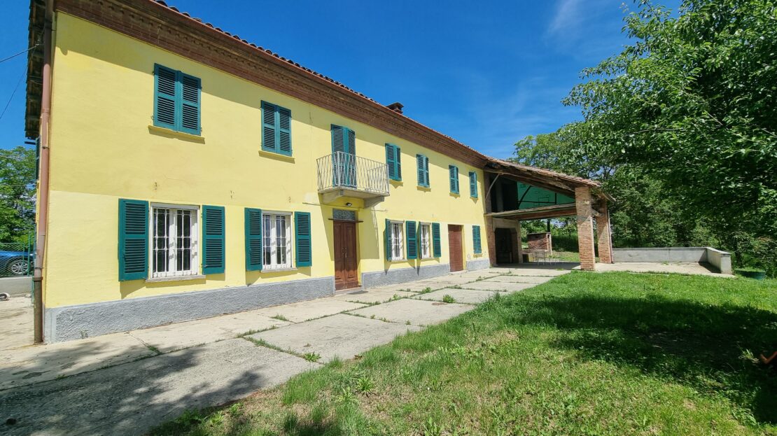 Nizza Monferrato, Itaalia, 4 Bedrooms Bedrooms, 10 Rooms Rooms,1 VannitubaVannitoad,Villa,Sale,1014