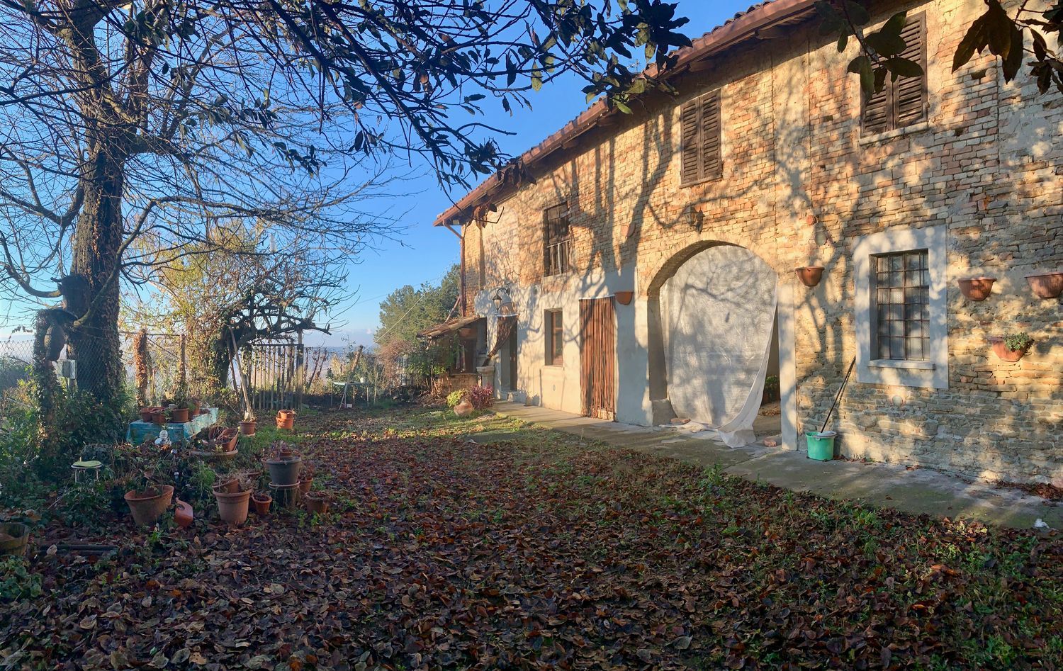 Calosso d'Asti, Itaalia, 4 Bedrooms Bedrooms, 9 Rooms Rooms,1 VannitubaVannitoad,Villa,Sale,1016