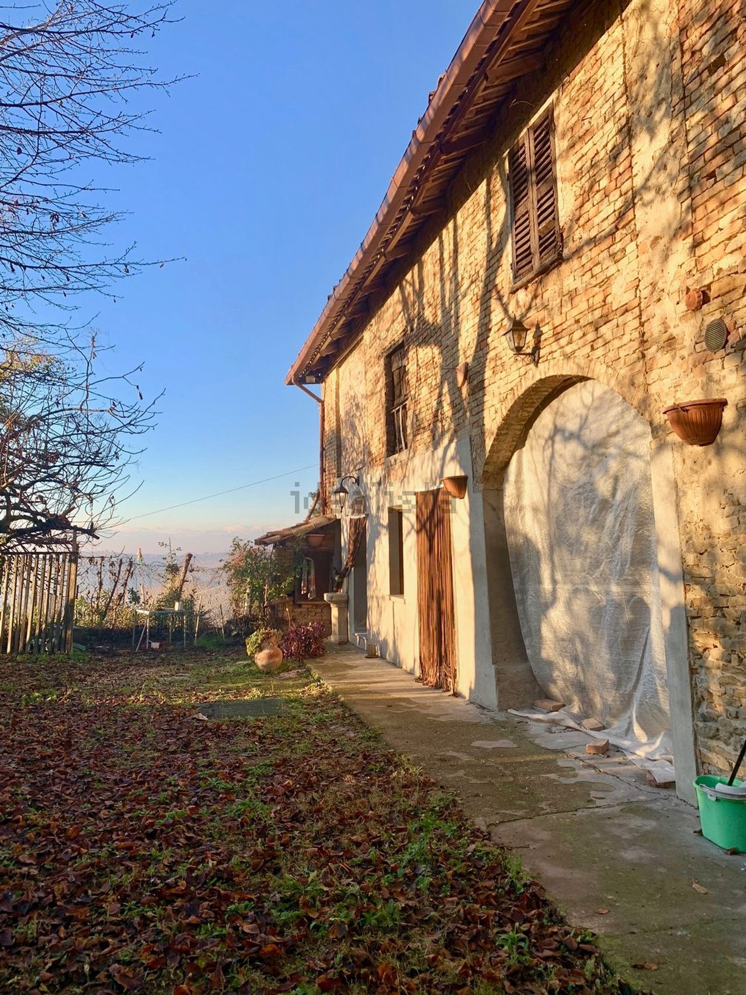 Calosso d'Asti, Itaalia, 4 Bedrooms Bedrooms, 9 Rooms Rooms,1 VannitubaVannitoad,Villa,Sale,1016