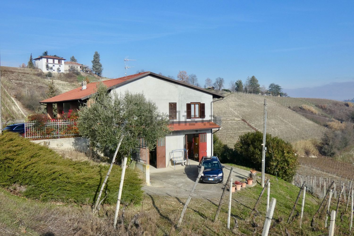 Canelli, Itaalia, 3 Bedrooms Bedrooms, 8 Rooms Rooms,2 VannitoadVannitoad,Villa,Sale,1018