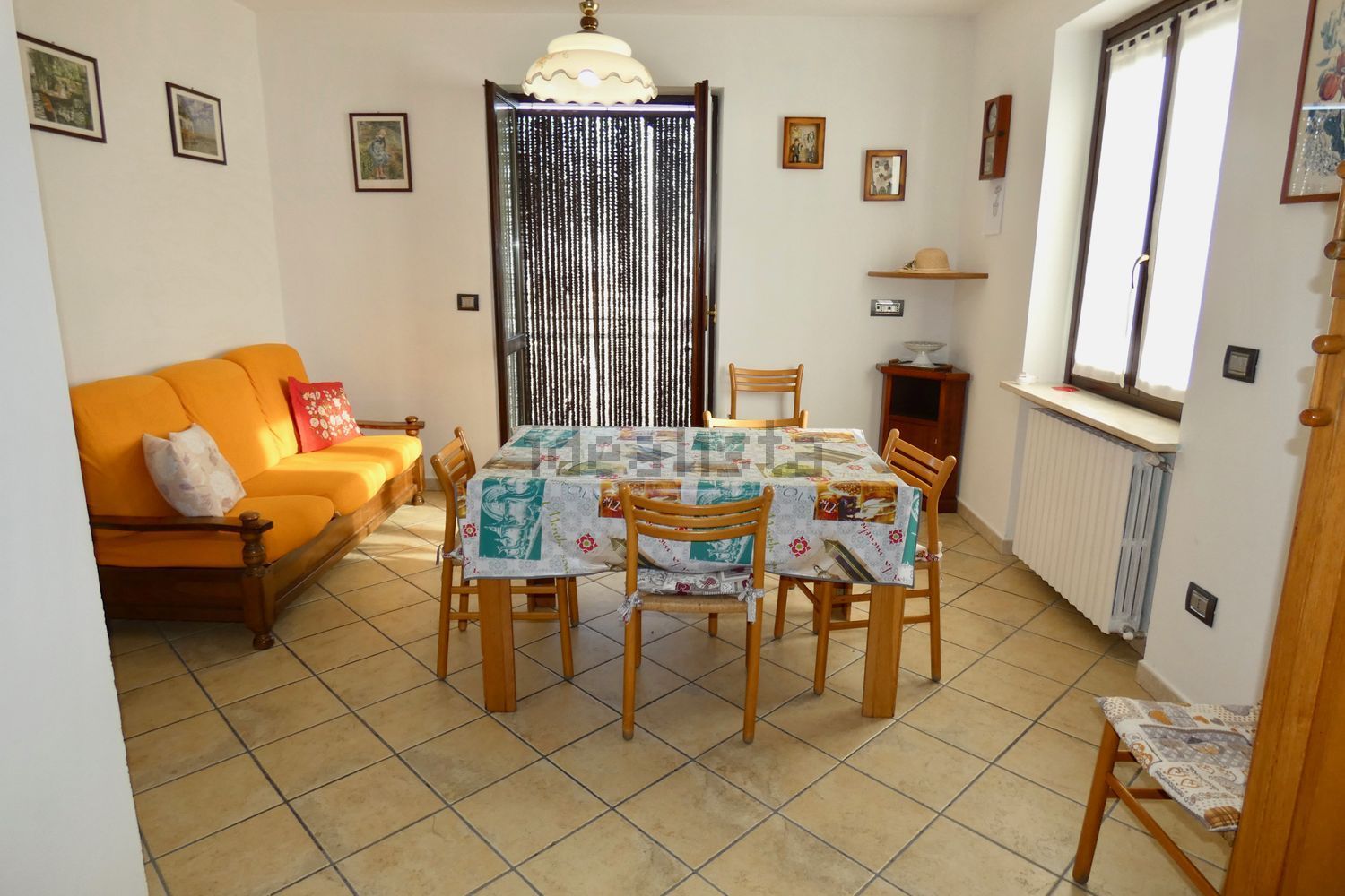 Canelli, Itaalia, 3 Bedrooms Bedrooms, 8 Rooms Rooms,2 VannitoadVannitoad,Villa,Sale,1018