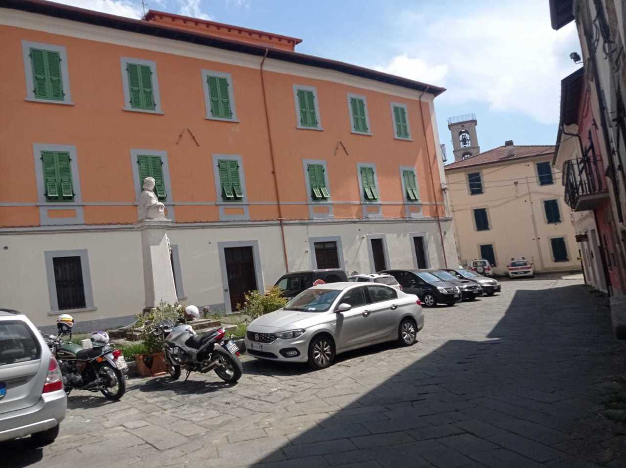 Fivizzano, Itaalia, 2 Bedrooms Bedrooms, 4 Rooms Rooms,1 BathroomBathrooms,Korter,Müük,1033