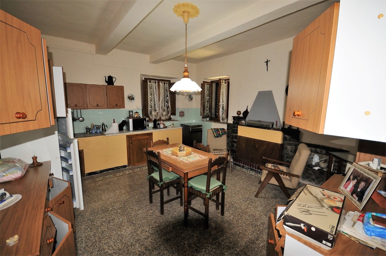 Itaalia, 15 Rooms Rooms,2 VannitoadVannitoad,Villa,Sale,1037