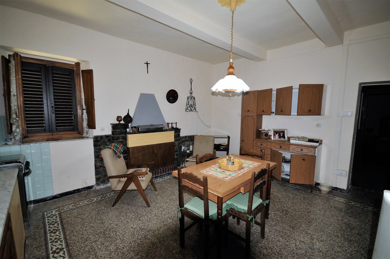 Itaalia, 15 Rooms Rooms,2 VannitoadVannitoad,Villa,Sale,1037