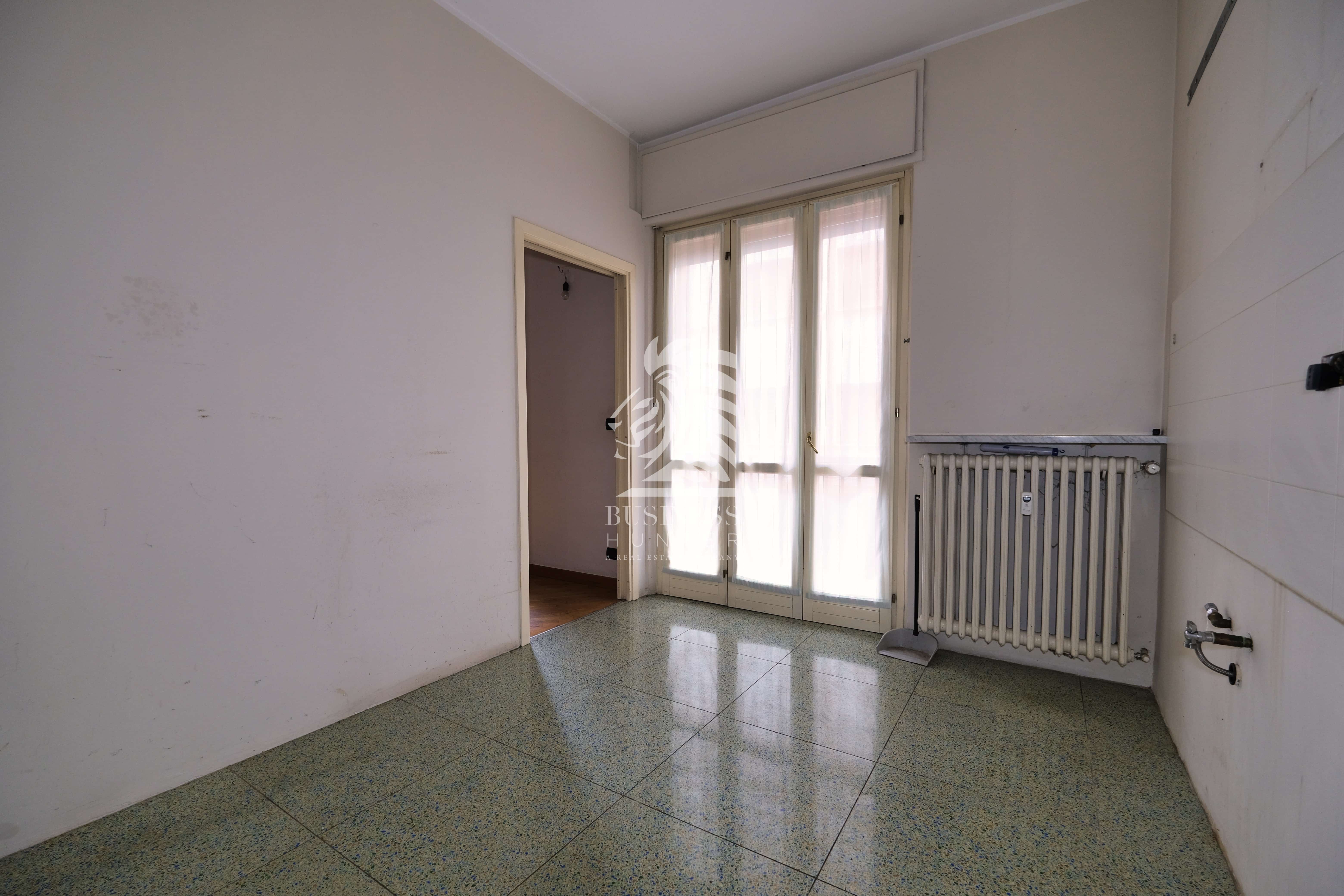 Itaalia, 2 Bedrooms Bedrooms, 4 Rooms Rooms,2 VannitoadVannitoad,Korter,Sale,1042