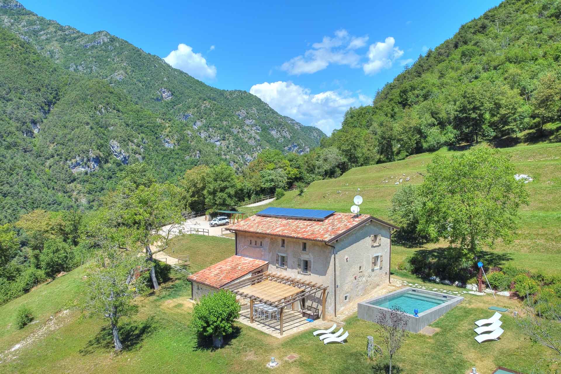 Itaalia, 8 Bedrooms Bedrooms, 10 Rooms Rooms,4 VannitoadVannitoad,Villa,Sale,1044